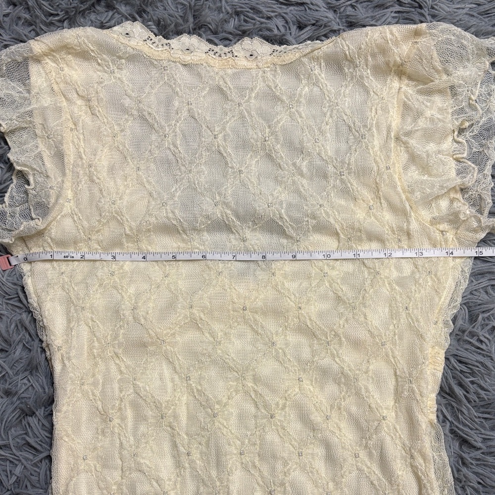 Rare Y2K Lace V-Neck Blouse - Picture 13 of 16